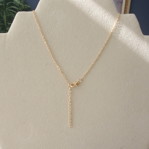 Leo astrological sign gold necklace - Picture 4 of 4